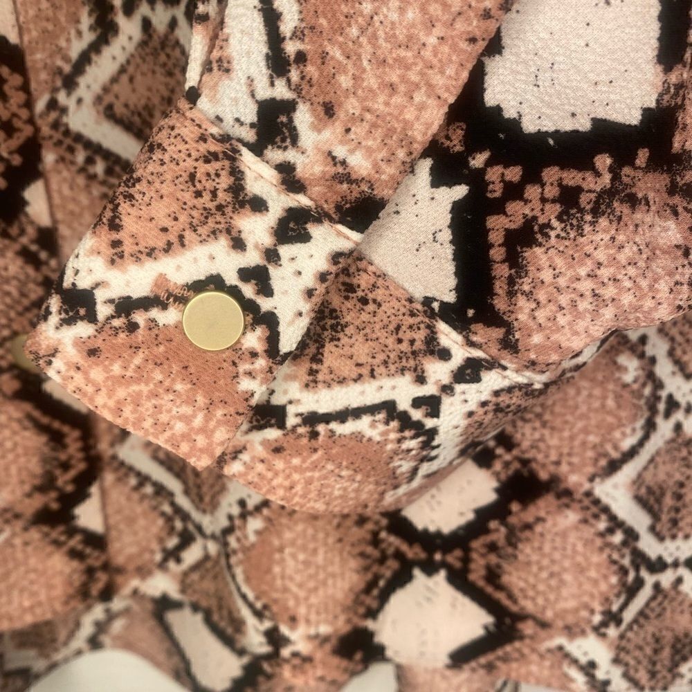 Jones New York Pastel Snake Pattern Button Down High Low Blouse - Picture 9 of 13